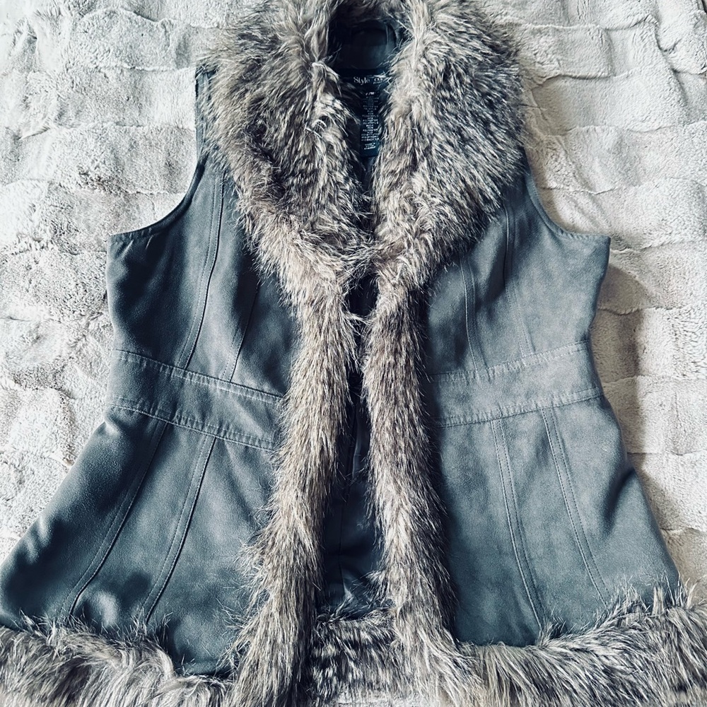 Faux Fur Trim Green Sleeveless Jacket Vest - Picture 2 of 10